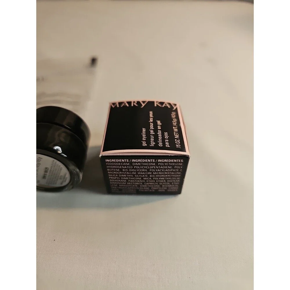 NIB Mary Kay Jet Black Gel Eyeliner W/Expandable Brush Applicator Past Stock